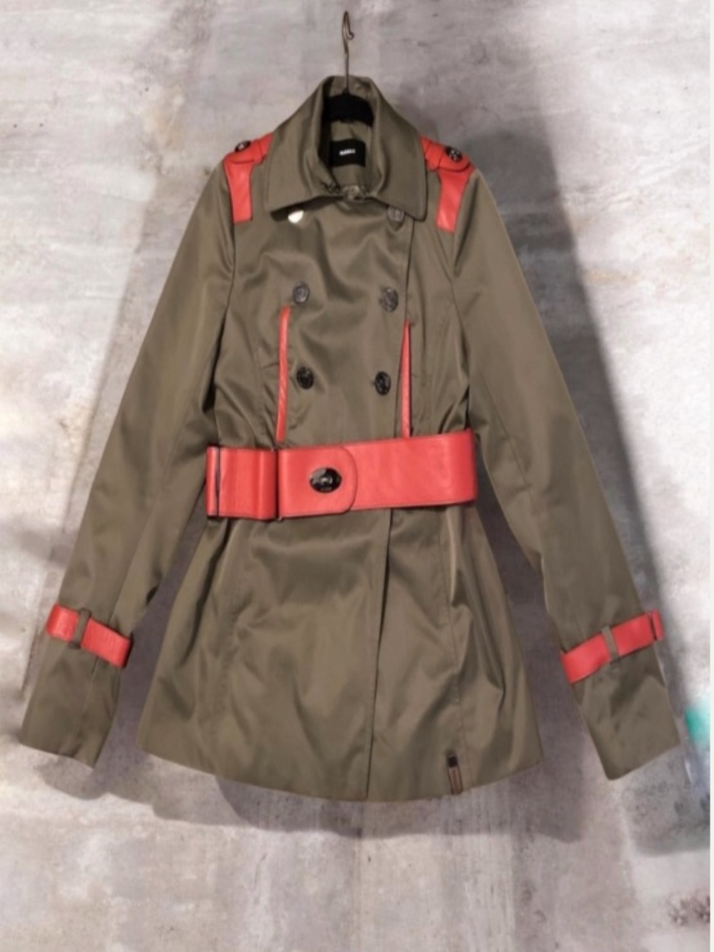 RUDSAK Trench Chill Red Leather Details Size M